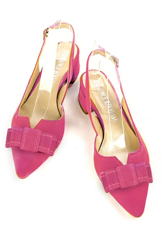 Fuschia pink women's open back shoes, with a knot. Tapered toe. Low flare heels. Top view - Florence KOOIJMAN